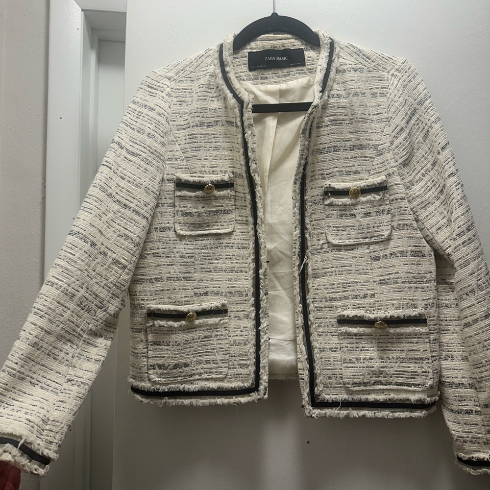 Zara Cream Tweed Jacket with Black Trim and Gold Buttons